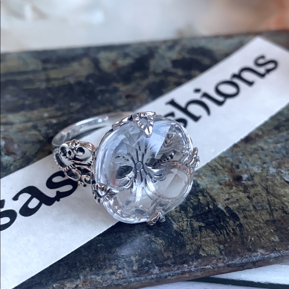 Gorgeous Crystal Silpada Ring